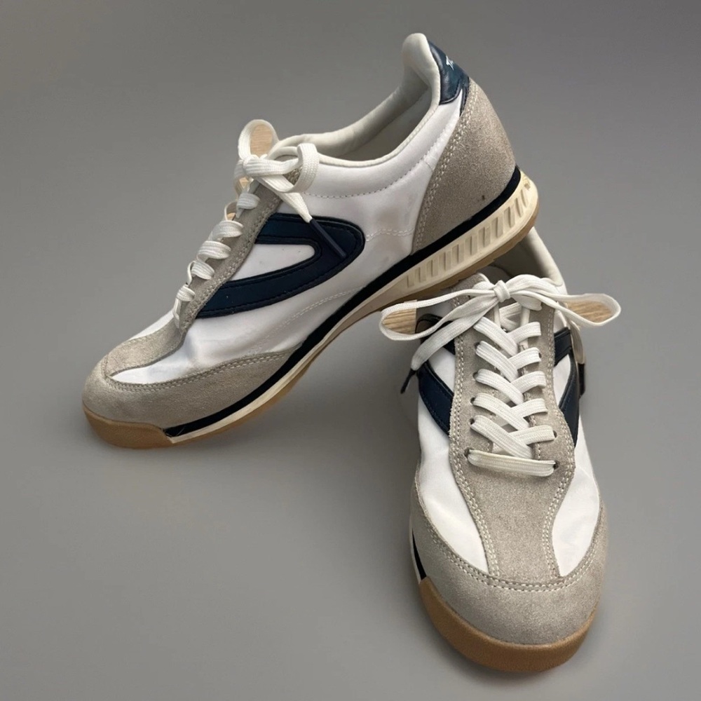 Tretorn Kristine White/Navy Sneakers – Women’s 8.5, Excellent Condition